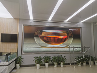 西安某大學(xué)大數(shù)據(jù)液晶拼接顯示屏調(diào)試完畢